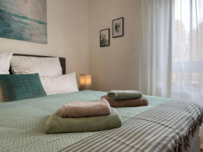 Double Apartment I 2 King Beds I Kitchen I Parking